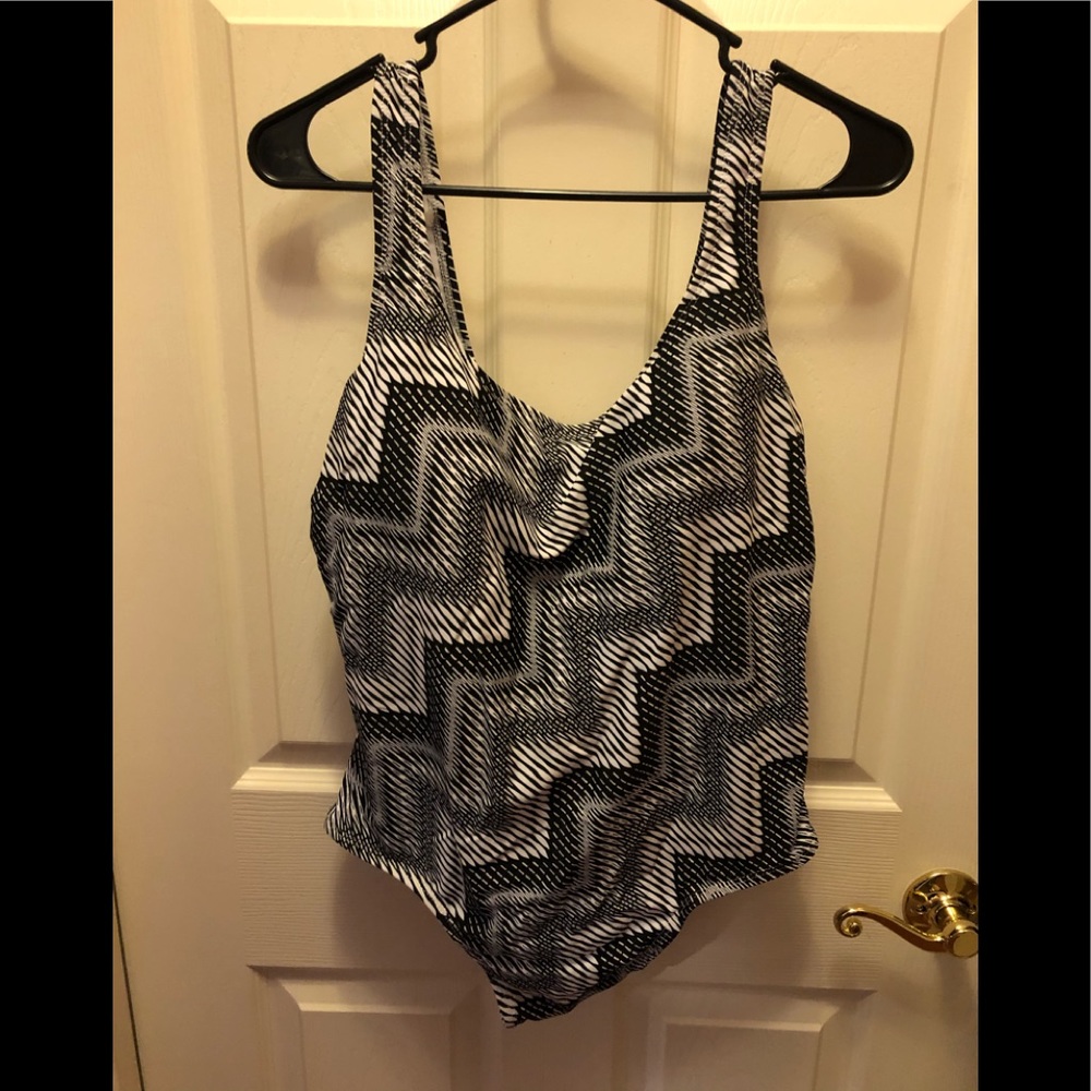 Black/White one piece bathing suit